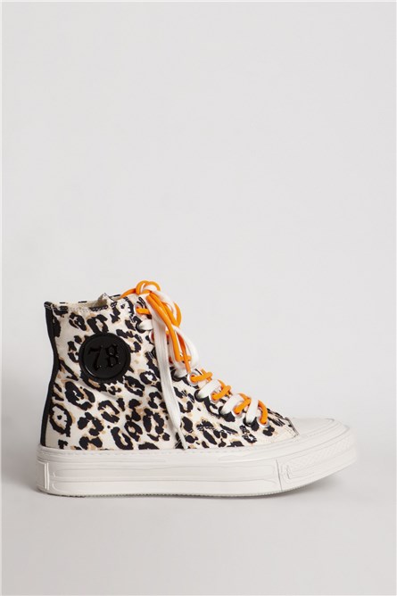 Дамски спортни боти от текстил 285/2 - Леопардов десен #387839