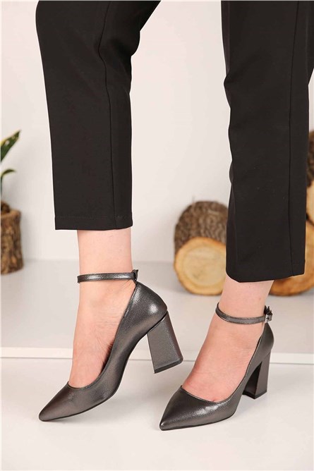 Modatrend Women's Heels - Metallic Grey #296227