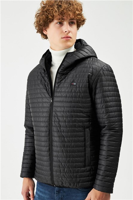 Мъжко водонепромокаемо и ветроустойчиво яке M-101- Черно #408435