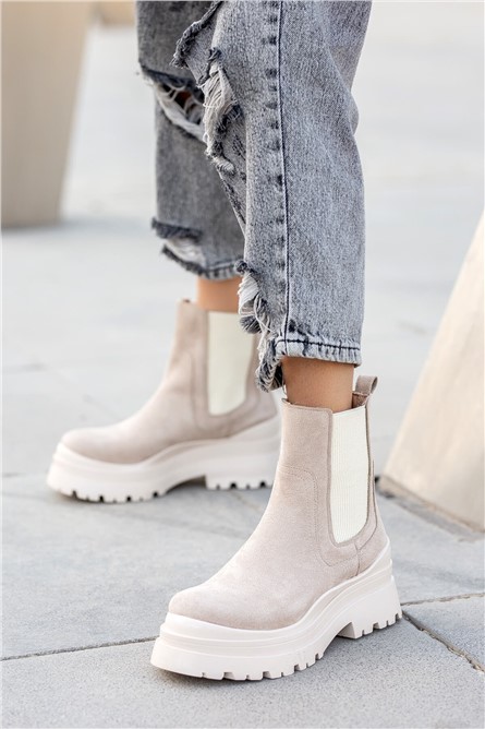 Women's Suede Boots With Side Elastics - Light Beige #363839