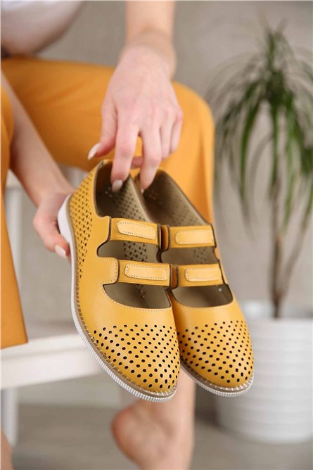 Women's Shoes - Mustard #300948
