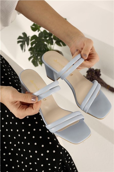 Women's slippers - Light blue #323236