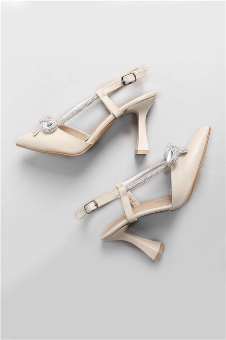 Ladies elegant sandals - Light beige #328369