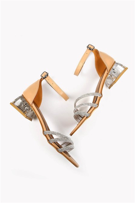 Women's sandals with heel - Beige #328587