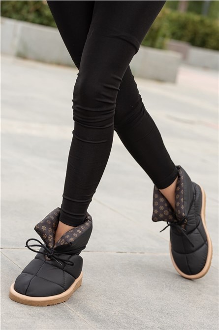 Women's Textile Boots with Anti-Slip Sole - Black #362991