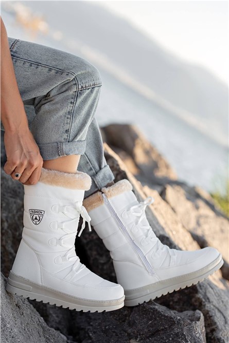 Women's Padded Snow Boots - White #358762