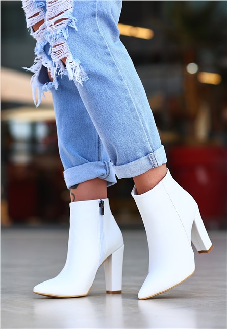 Women's Zip Up High Heel Boots - White #366934