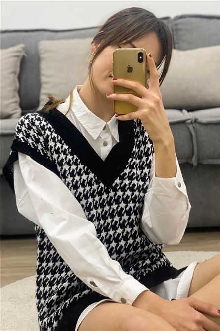 Madmext Women's Sweater Vest - Black, White #290321