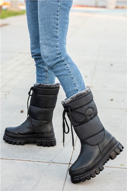 Women's Thick Sole Lace Up Boots - Black #363847