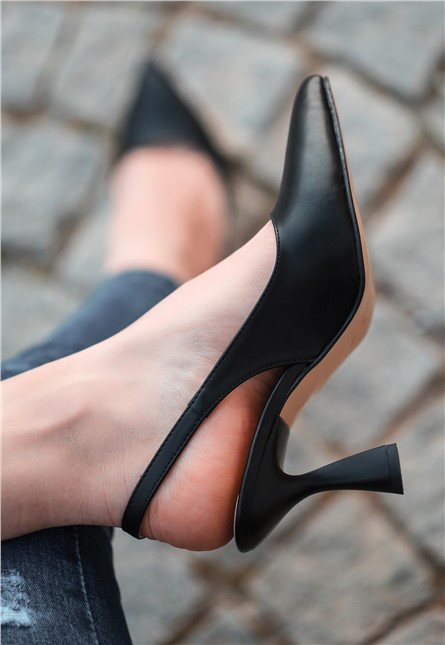 Women's Heeled Shoes - Black #367417