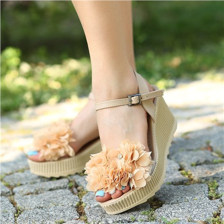 Women's Full Sole Sandals - Beige #383625