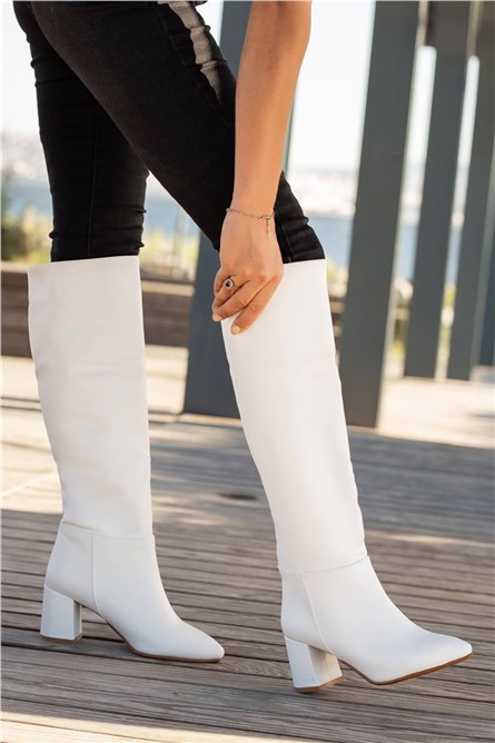 Women's Heeled Boots - White #361458