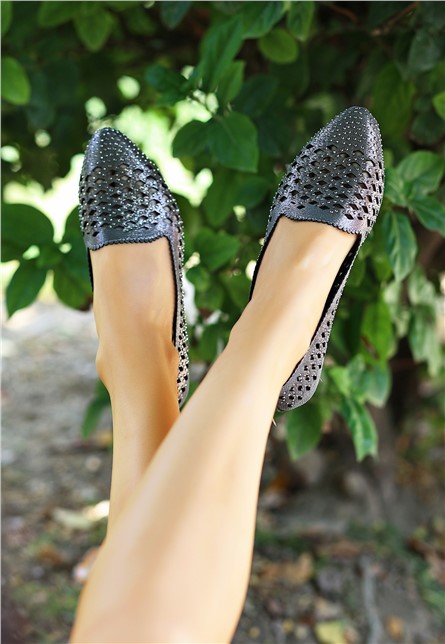 Women's Ballet Flats with Decorative Beads - Platinum Color #366595