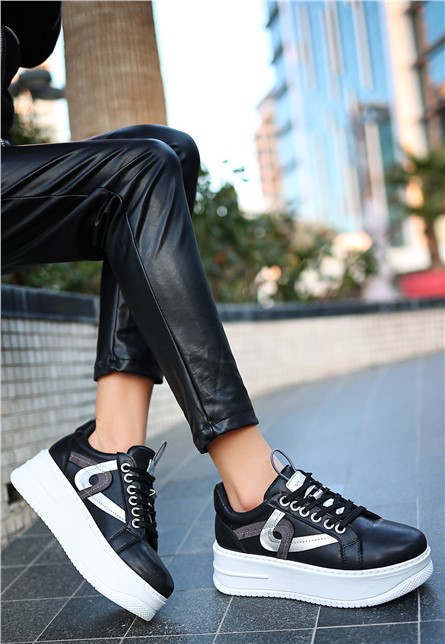 Women's Lace Up Sports Shoes - Black #369739
